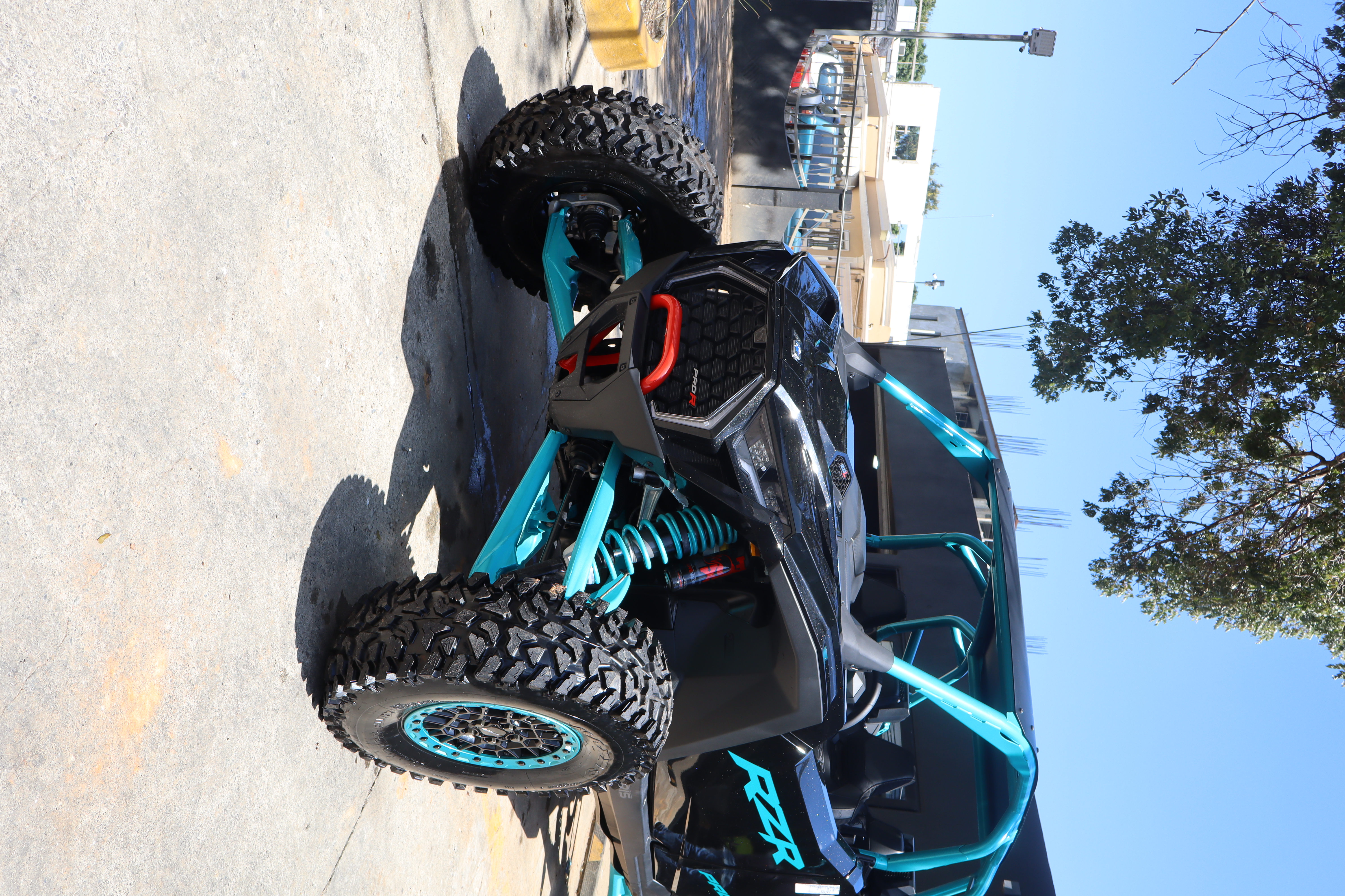 Polaris RZR Pro R 4 Ultimate 2025