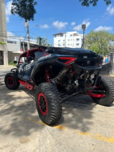 Can-Am Maverick R Max XRS Smart-Shox 2025