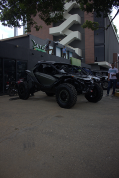 Can-Am MAVERICK R XRC SMART SHOX 2026